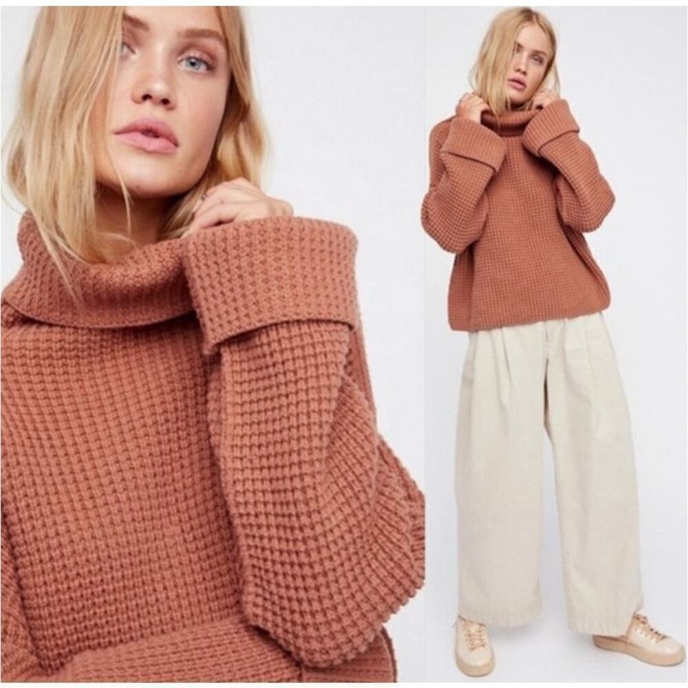 Free People Park City Chunky Oversized Bell Sleeve Sweater